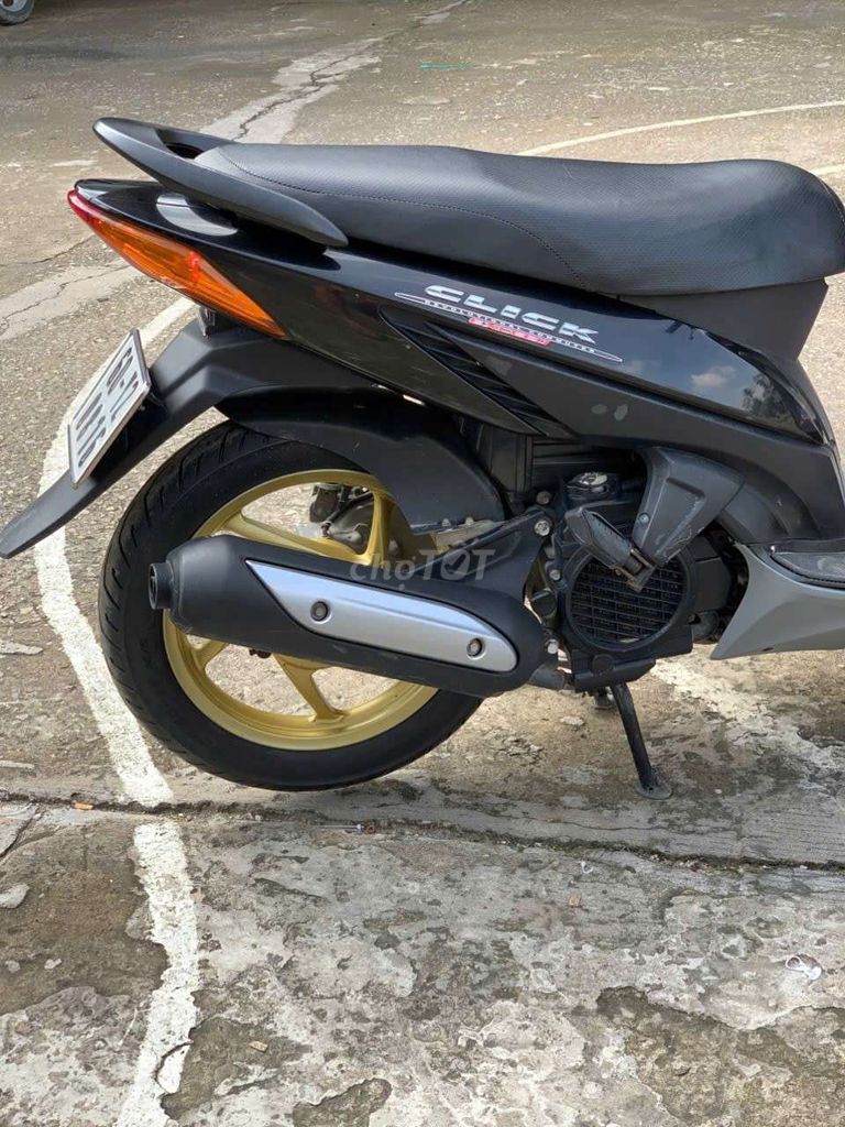 Honda Click 110 Đen. Mua bán Xe máy tại Quận Ô Môn Cần Thơ được đăng bởi Long  hình 9