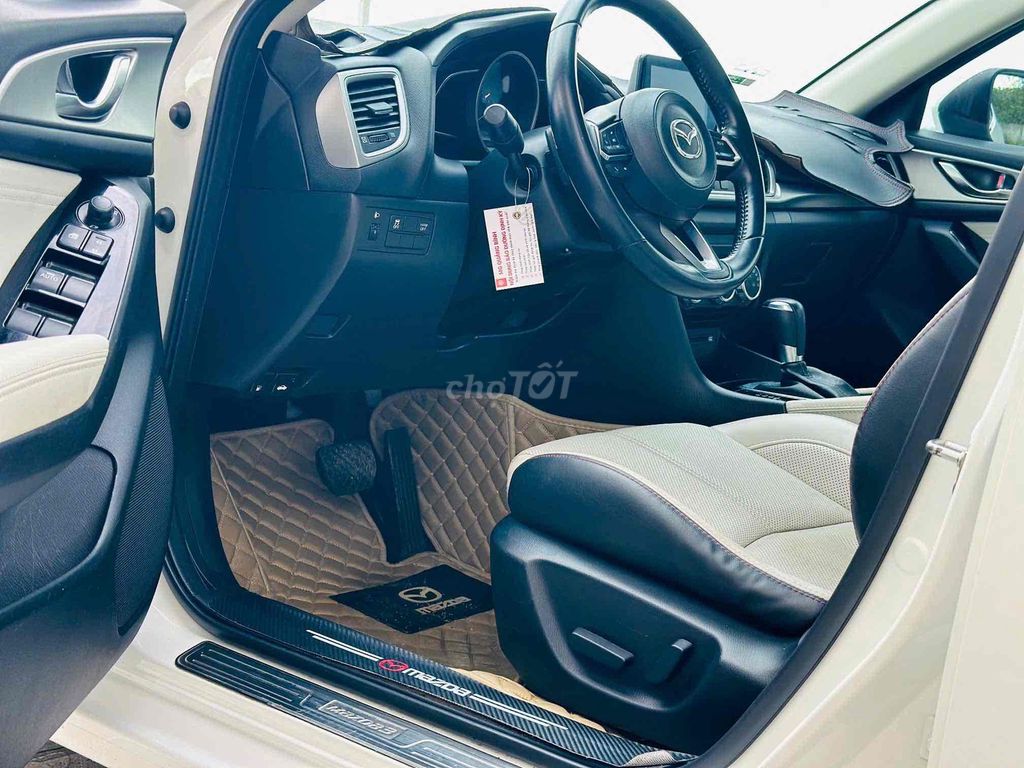 Mazda 3 2020 1.5L Luxury - 36000 km. Mua bán Ô tô tại Huyện Yên Thành Nghệ An được đăng bởi Nguyễn Văn Hà hình 10