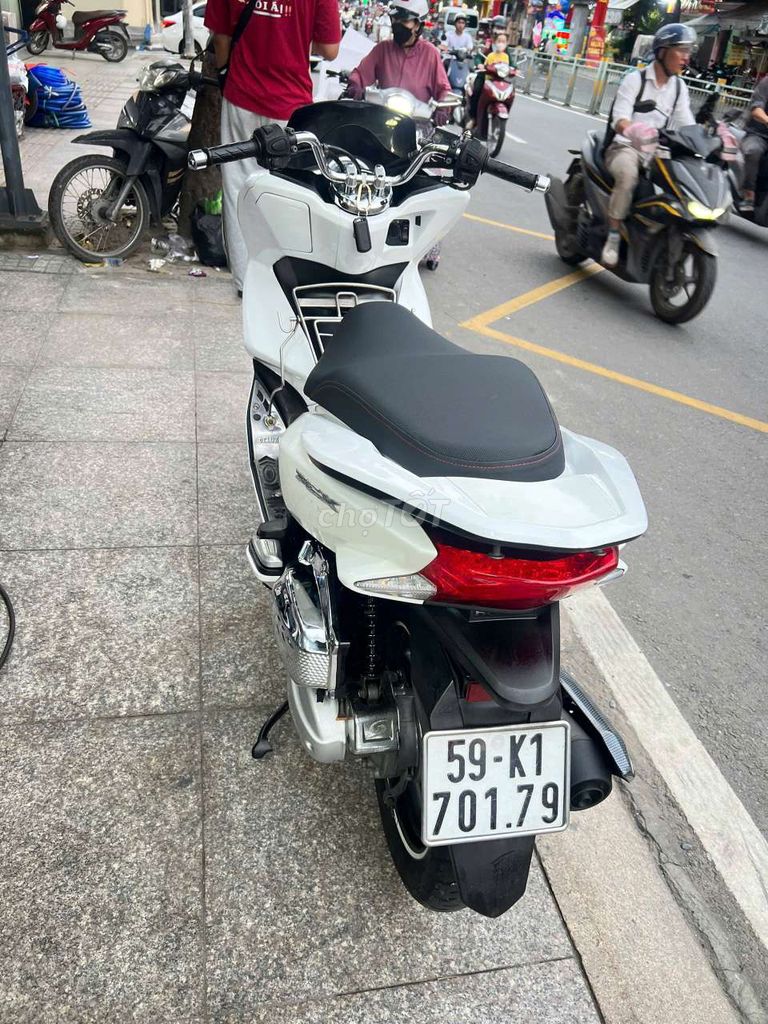 PCX 125 khóa smartkey 2015 mới 90% Bstp chính chủ. Mua bán Xe máy tại Quận Tân Phú Tp Hồ Chí Minh được đăng bởi Tuanduy hình 5