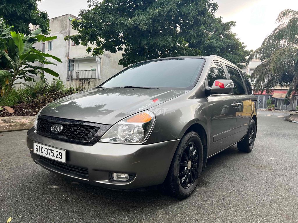 Kia Carnival 2011 -Nhập Hàn 8 Chỗ-Tự Động Đẳng Câp. Mua bán Ô tô tại Thành phố Dĩ An Bình Dương được đăng bởi Hiếu Auto Nghĩa Phát hình 3