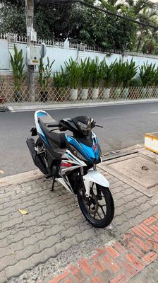 Honda Winner V1 2017 Trắng Xanh Đen