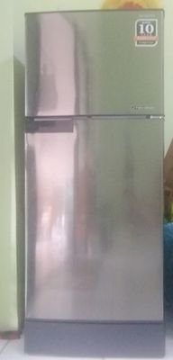 Tủ lạnh tiết kiệm điện Sharp SJ-X176E-SL, 165 lit