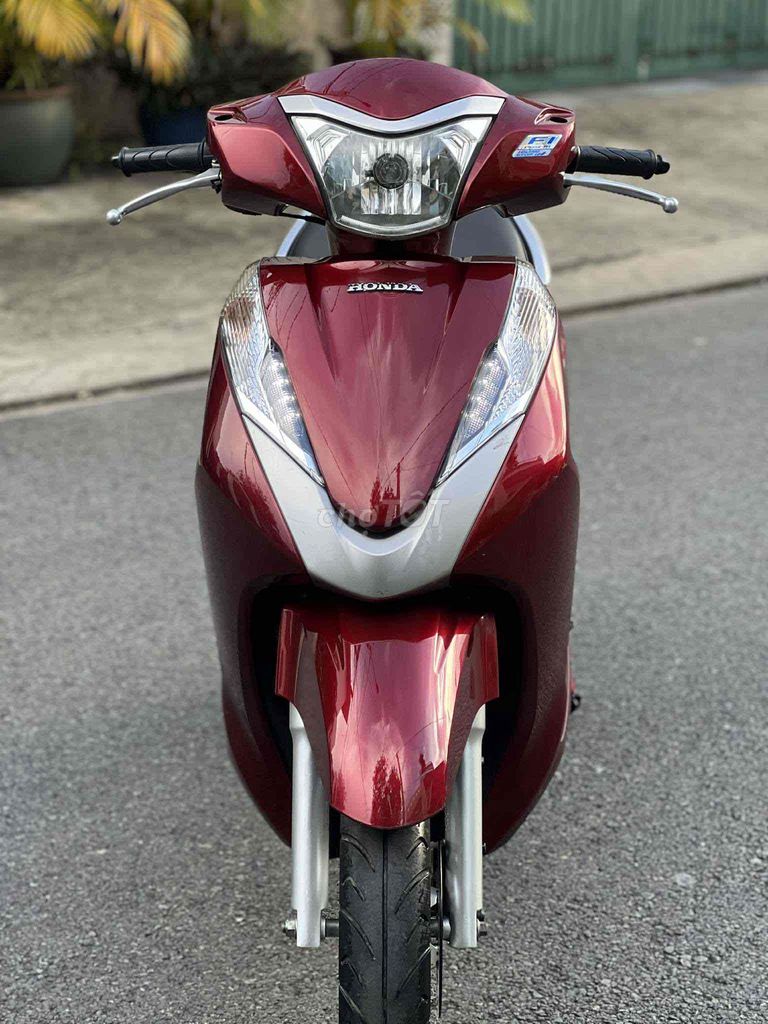 xe hòna  lead 2015 màu đỏ đô mỡi ken 95%. Mua bán Xe máy tại Thành phố Thủ Đức Tp Hồ Chí Minh được đăng bởi Nguyễn Thanh Bình hình 2