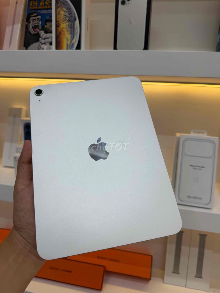 Apple iPad Gen 11 128GB Bạc VNA Mới keng bh5:2027. Mua bán Máy tính bảng tại Quận Tân Bình Tp Hồ Chí Minh được đăng bởi Shop Trung Văn Apple Watch hình 1