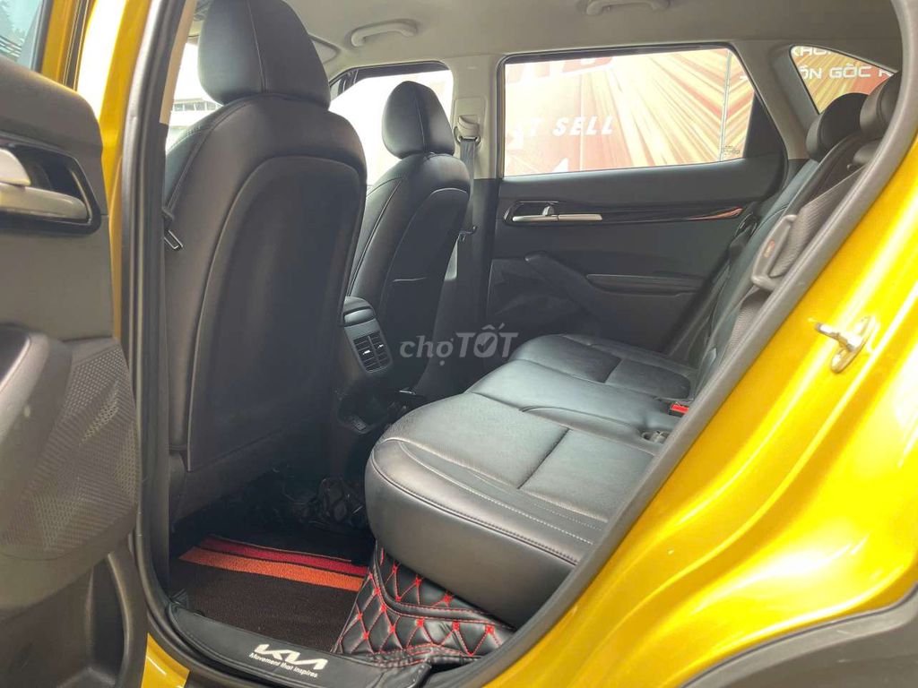 Kia Seltos 2024 Premium 1.5 L,màu vàng, 39.000 km. Mua bán Ô tô tại Quận Bình Tân Tp Hồ Chí Minh được đăng bởi Son Do hình 13