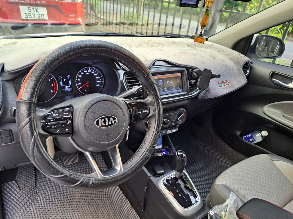 Kia Soluto 2020 1.4 AT Deluxe - 28800 km. Mua bán Ô tô tại Thành phố Thủ Đức Tp Hồ Chí Minh được đăng bởi Thông Lê hình 3