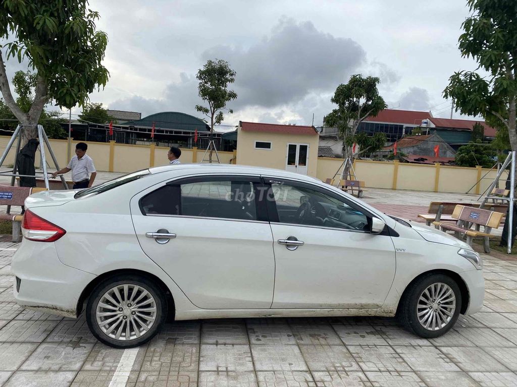 Suzuki Ciaz 2018 1.4 AT - 140000 km. Mua bán Ô tô tại Thị xã Nghi Sơn Thanh Hóa được đăng bởi Quỳnh Nguyễn hình 2