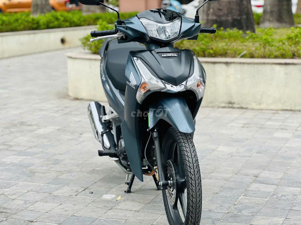 HONDA FUTURE 125FI ĐÈN NÉT BIỂN 29 ODO 3000KM. Mua bán Xe máy tại Quận Cầu Giấy Hà Nội được đăng bởi TRÍ KIÊN hình 3