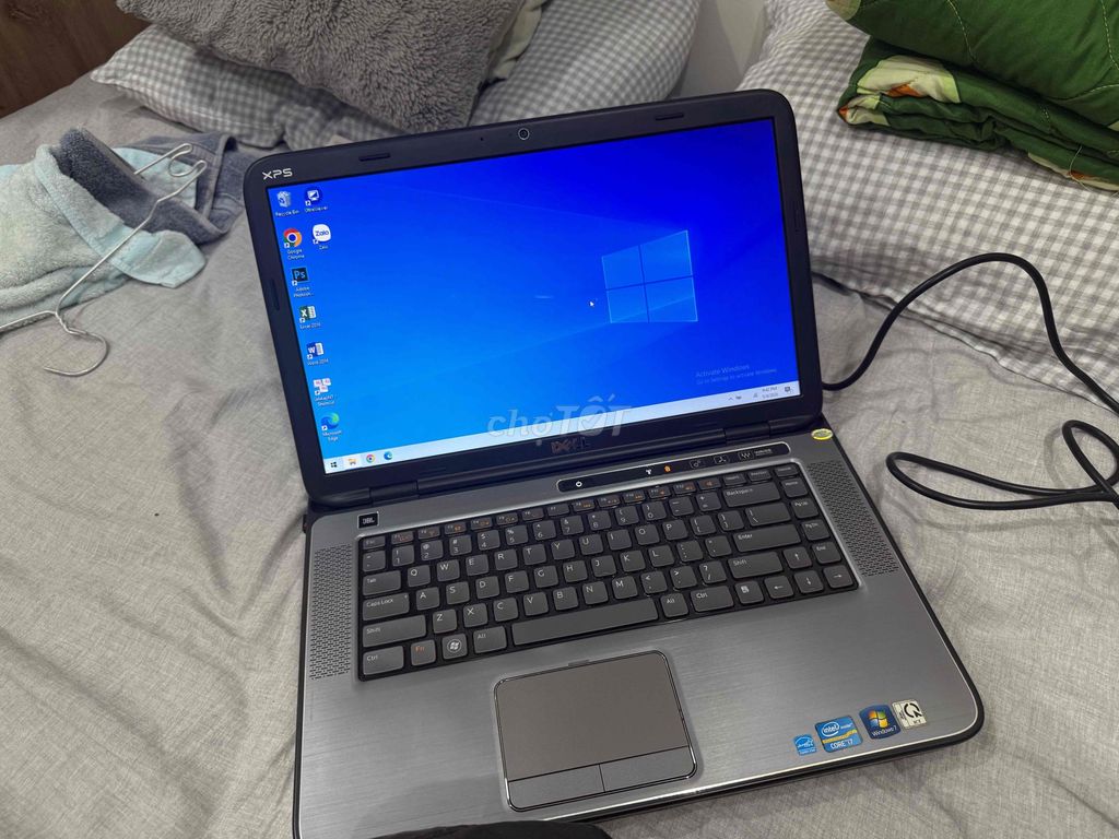 Dell XPS Bạc Đã qua sử dụng. Mua bán Laptop tại Thành phố Thủ Đức Tp Hồ Chí Minh được đăng bởi Trang hình 1