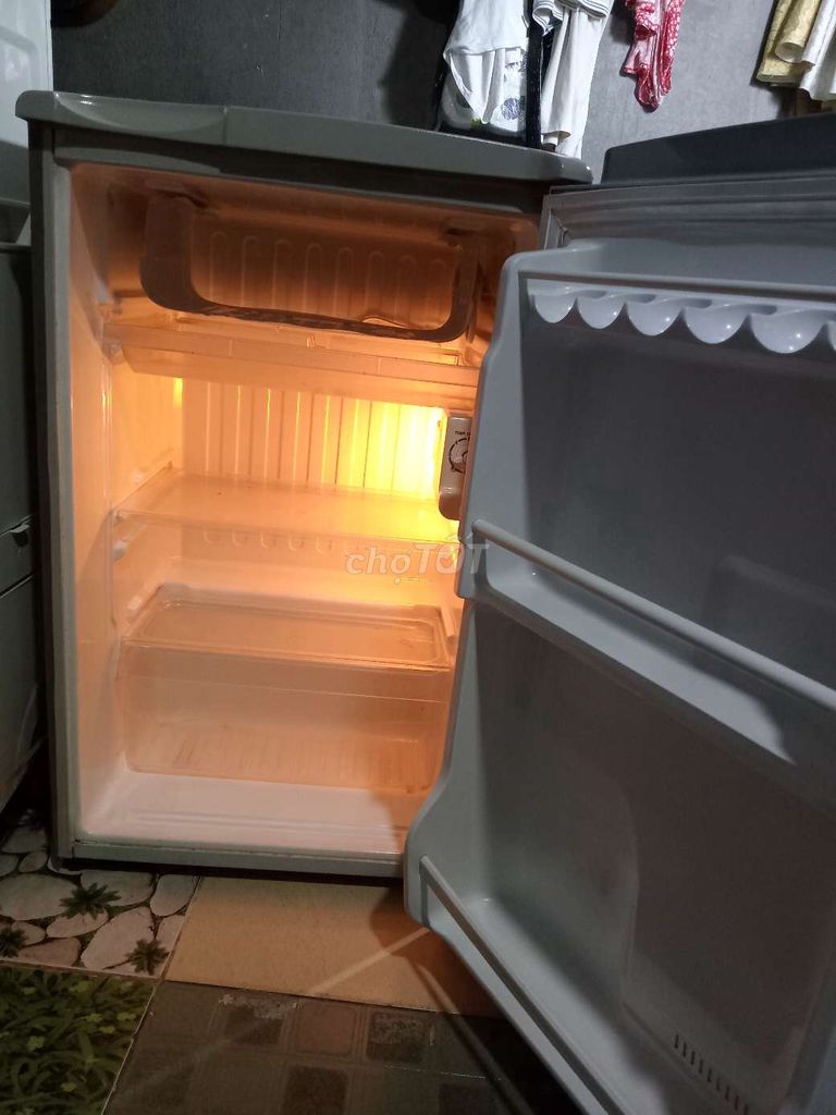 Bán tủ lạnh 90 lít đẹp keng Sài rất OK