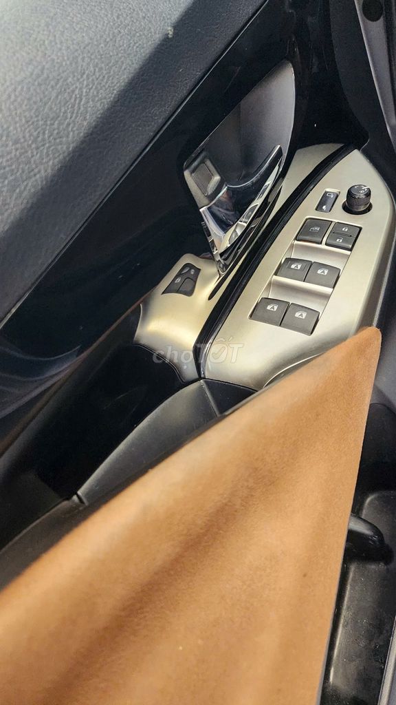 Innova 2.0V sx 2017 mới nhất Việt Nam. Mua bán Ô tô tại Quận 7 Tp Hồ Chí Minh được đăng bởi tuấn anh hình 12