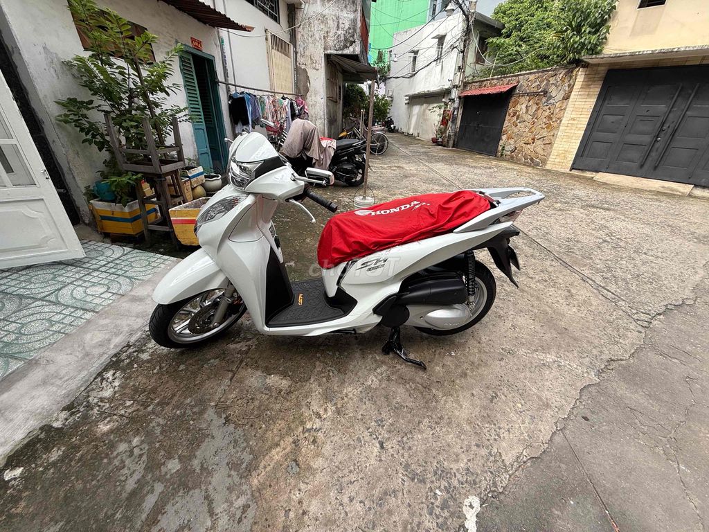 Sh300i ĐkLĐ 2023 Xe Nhà Dùng zin 100%. Mua bán Xe máy tại Quận 11 Tp Hồ Chí Minh được đăng bởi mr hình 1