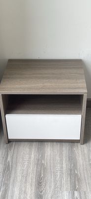 KỆ TỦ GỖ ÉP NÂU ĐẬM CÒN MỚI, CÓ NGĂN KÉO. Mua bán Tủ, kệ gia đình tại Quận 4 Tp Hồ Chí Minh được đăng bởi Bình