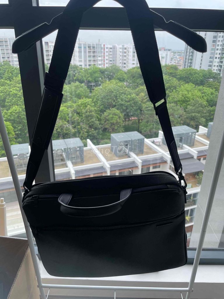 Túi xách Samsonite RED Nam Đen. Mua bán Túi xách tại Quận Tân Phú Tp Hồ Chí Minh được đăng bởi Noh Ji Hyung hình 1