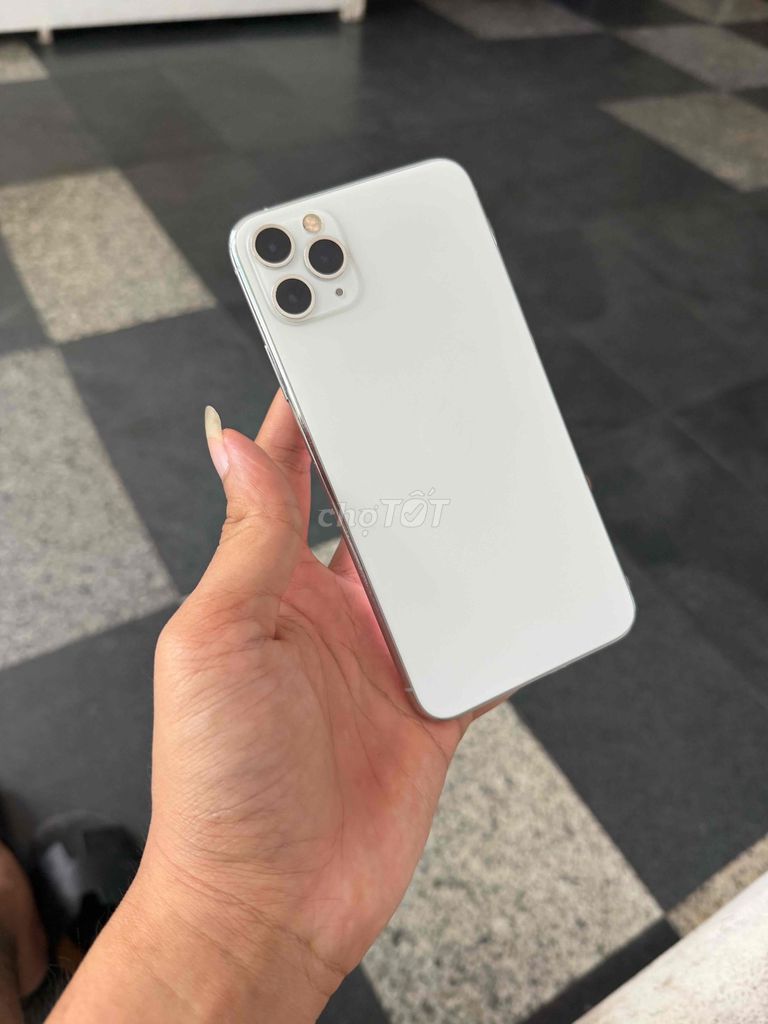 Apple iPhone 11 Pro Max 256GB Trắng 99%. Mua bán Điện thoại tại Quận Ninh Kiều Cần Thơ được đăng bởi  VŨ APPLE cần thơ hình 1