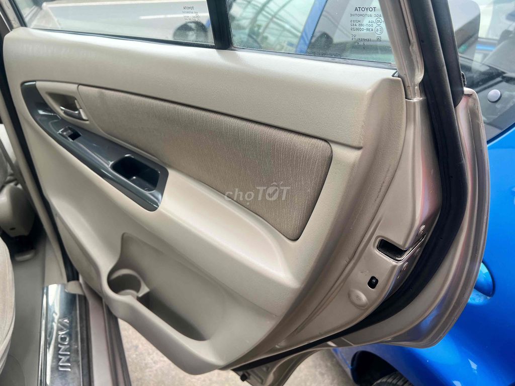 Toyota Innova 2016 2.0E Trả giá thả ga. Mua bán Ô tô tại Huyện Bình Chánh Tp Hồ Chí Minh được đăng bởi Đào Gia Bảo hình 8