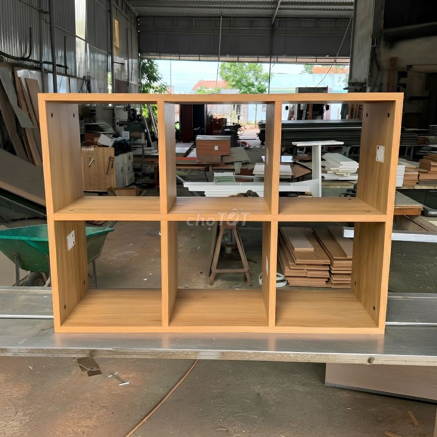 Kệ trang trí Thịnh Phát Decor Gỗ Vàng gỗ 6 ô. Mua bán Tủ, kệ gia đình tại Quận 1 Tp Hồ Chí Minh được đăng bởi Anh Viet hình 1