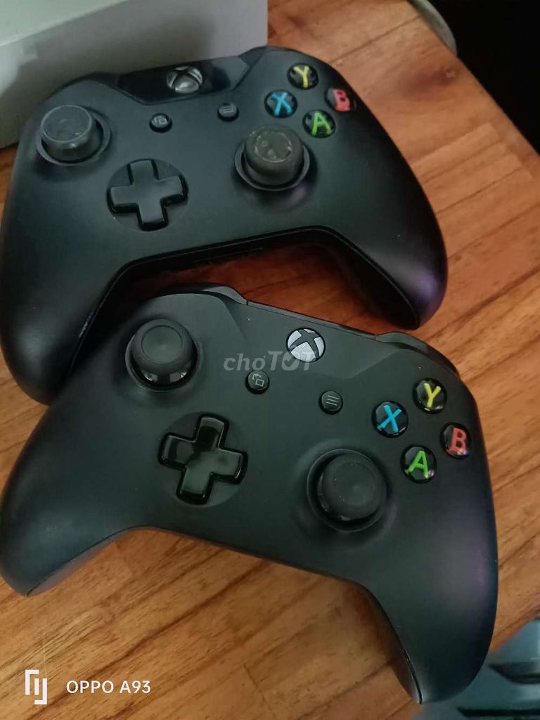 Tay cầm chơi game Xbox One Đen. Mua bán Thiết bị chơi game tại Quận Cẩm Lệ Đà Nẵng được đăng bởi Việt hình 1