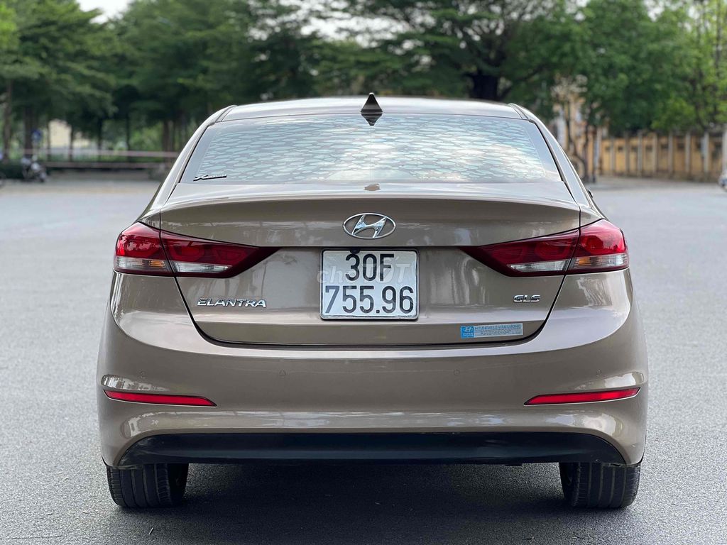 Hyundai Elantra 2019 2.0AT - 70000 km. Mua bán Ô tô tại Quận Thanh Xuân Hà Nội được đăng bởi Vạn Phát Auto hình 5