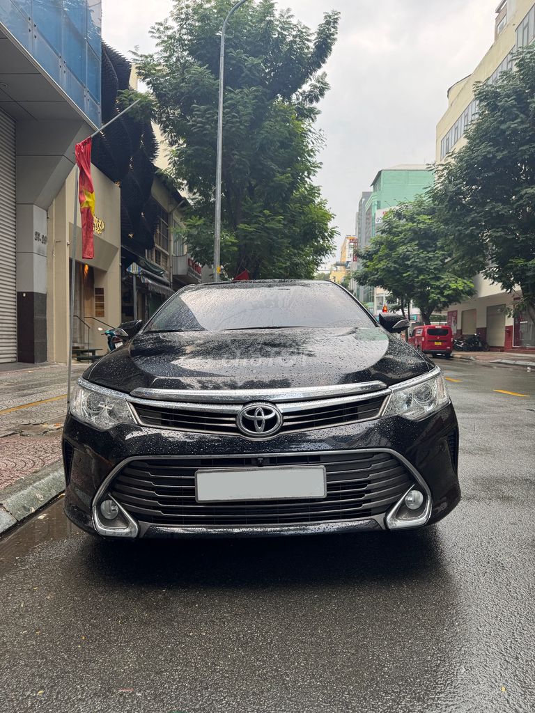 Toyota Camry 2.5Q 2015 Черная 43 000 км