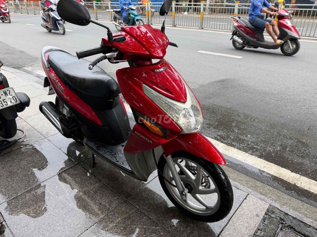 cần tiền bán gấp xe chính chủ biển số thành phố. Mua bán Xe máy tại Quận Tân Phú Tp Hồ Chí Minh được đăng bởi   Toàn Giàu  hình 6