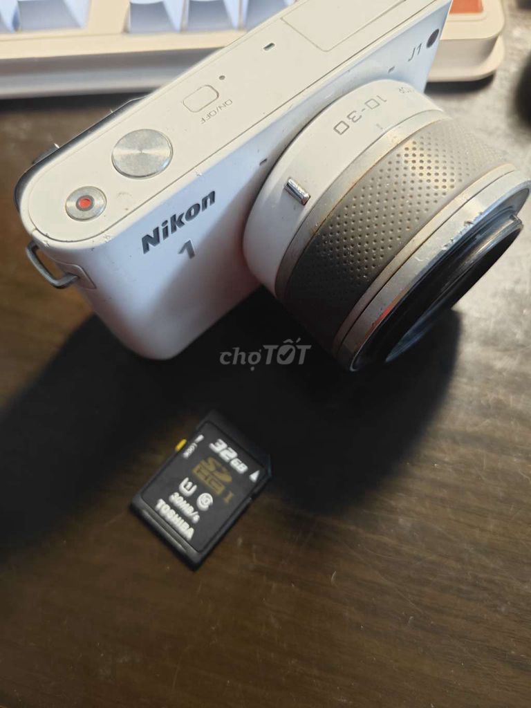 Máy ảnh Nikon J1 Trắng 32GB. Mua bán Máy ảnh, Máy quay tại Quận 1 Tp Hồ Chí Minh được đăng bởi Thanh hình 1