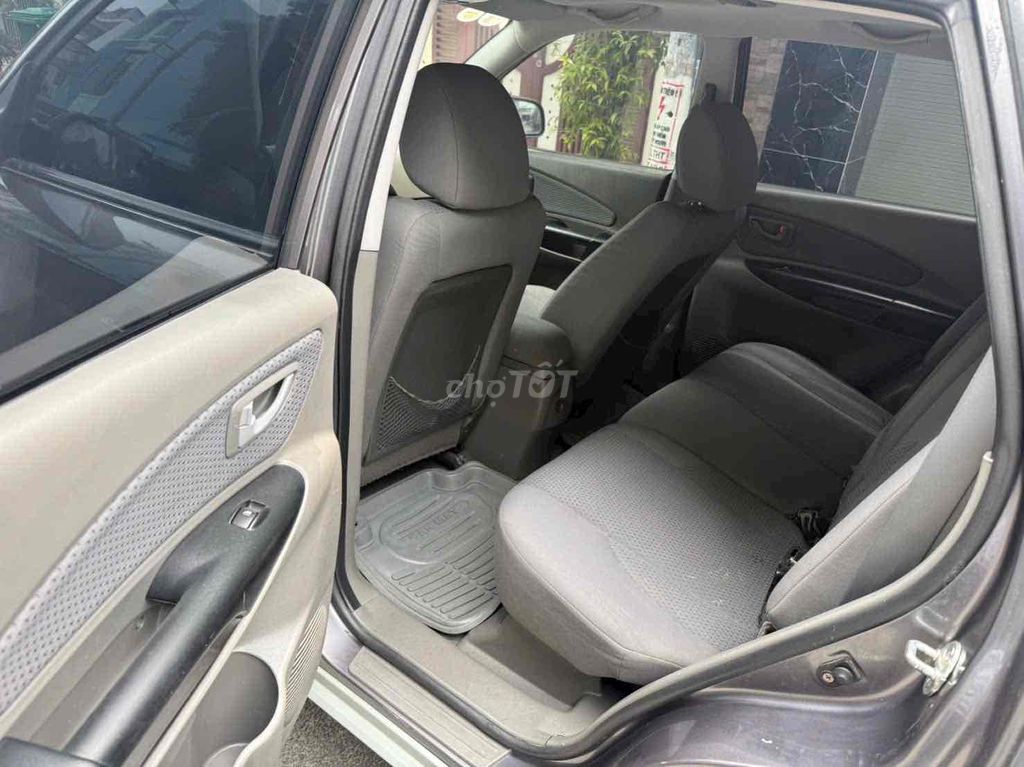 Hyundai Tucson 2009, серый, автомат, бензин