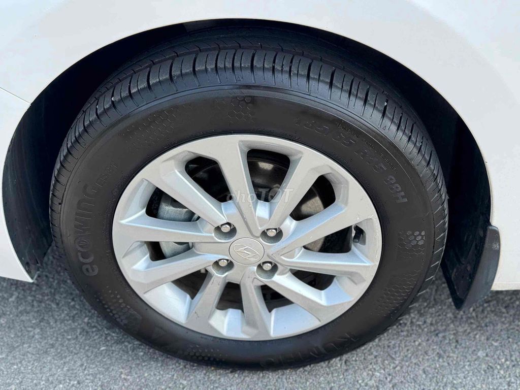 Hyundai Accent 2020. 1.4 MT 70000. Mua bán Ô tô tại Huyện Gia Lộc Hải Dương được đăng bởi Nhất Tín Ô Tô Hải Dương hình 13