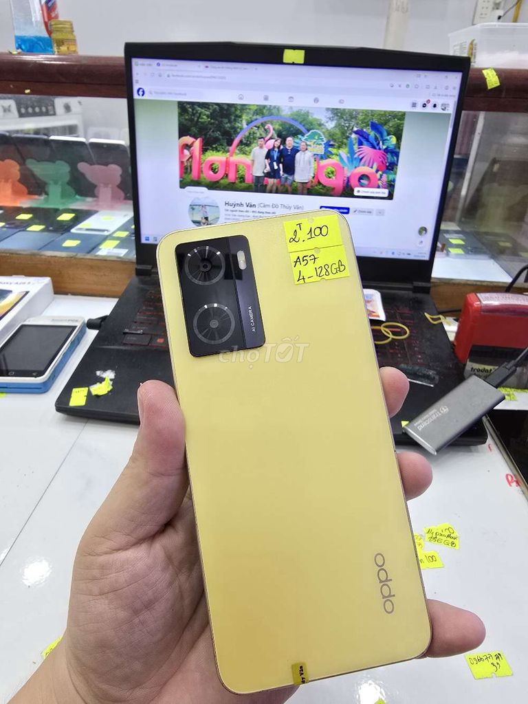 Oppo A57 4GB/128GB Vàng. Mua bán Điện thoại tại Thành phố Long Xuyên An Giang được đăng bởi Facebook Cầm Đồ Thúy Vân hình 1