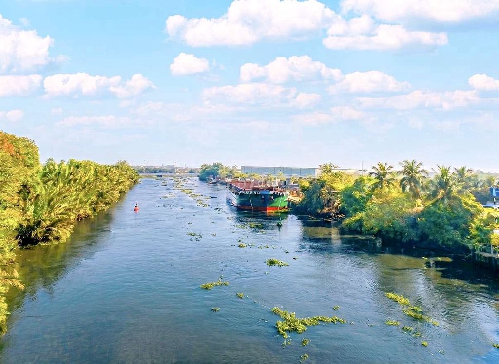 1000m2 đất vườn chuyển thổ View Sông Vàm cỏ, 1.35 tỷ