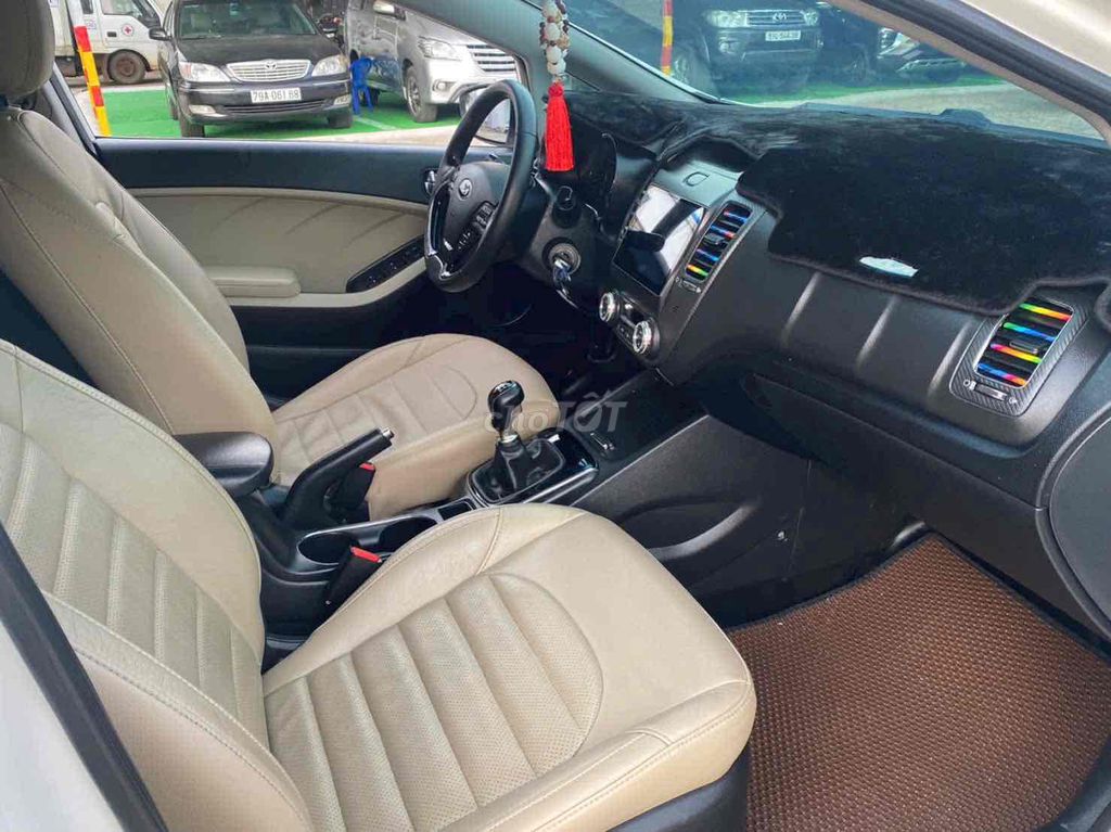 Kia Cerato 2018 1.6 MT rin đẹp fun đồ chơi giá mềm. Mua bán Ô tô tại Huyện Cẩm Mỹ Đồng Nai được đăng bởi Thiện LK hình 4