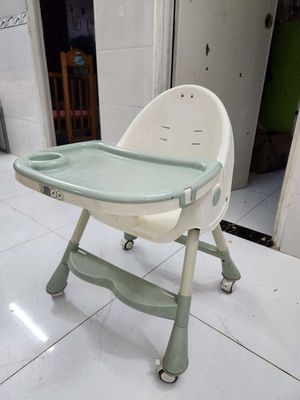Ghế ăn dặm UMO. Mua bán Mẹ và bé tại Quận Sơn Trà Đà Nẵng được đăng bởi Hiếu