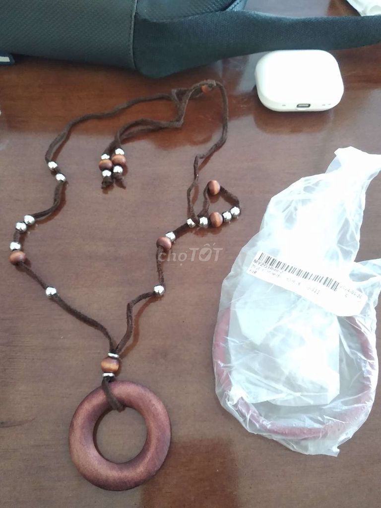 Đồ st sở thích: Chuỗi xích mặt Gỗ và lắc cổ điển . Mua bán Sở thích khác tại Quận Ninh Kiều Cần Thơ được đăng bởi Shop Tứ Quí hình 1