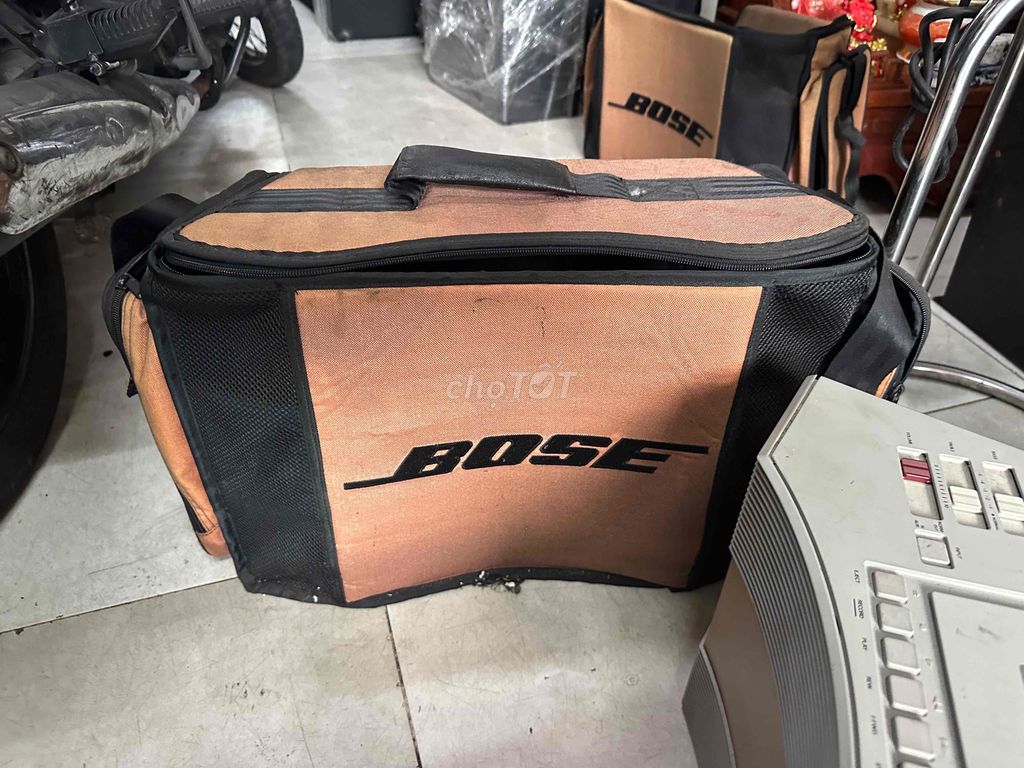 Loa Bose AW-01.full vali và giấy khai sinh. Mua bán Tivi, Âm thanh tại Quận Phú Nhuận Tp Hồ Chí Minh được đăng bởi  Bông Lê chuyên sỉ và lẻ âm thanh Nhật Mỹ hình 1