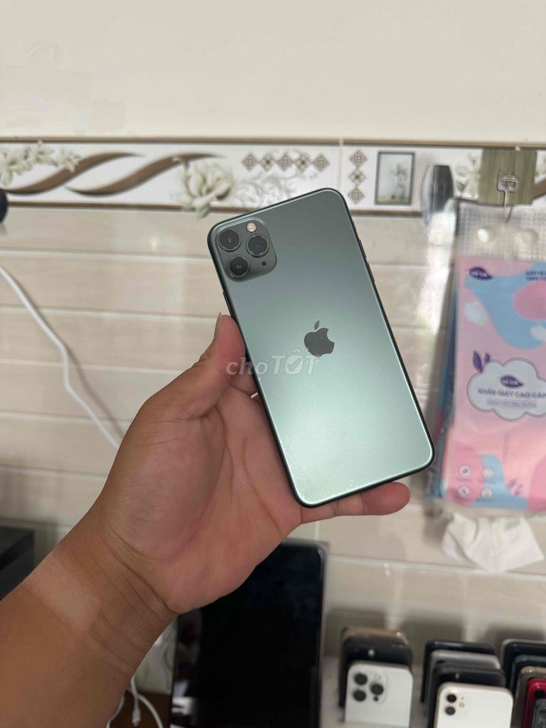 Apple iPhone 11 Pro Max 256GB Xám 99%. Mua bán Điện thoại tại Quận Tân Phú Tp Hồ Chí Minh được đăng bởi Thành Lê hình 1