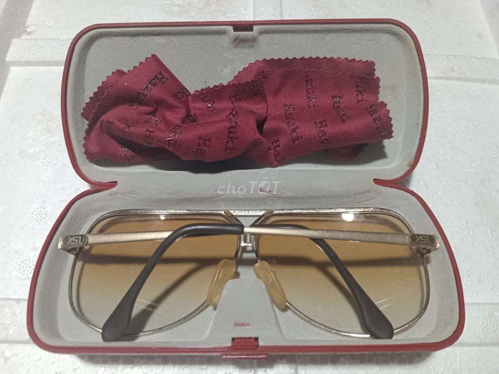 Kính mát Mạ vàng Màu trà Unisex. Mua bán Phụ kiện thời trang khác tại Huyện Bình Chánh Tp Hồ Chí Minh được đăng bởi hàng bãi nhật bản hình 1