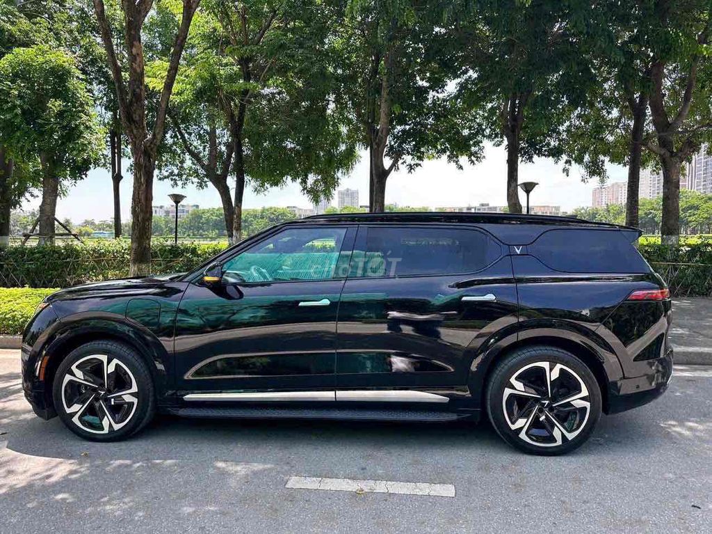 VinFast VF9 2024 Plus. Mua bán Ô tô tại Thành phố Thủ Đức Tp Hồ Chí Minh được đăng bởi TRẦN MINH VƯƠNG hình 2