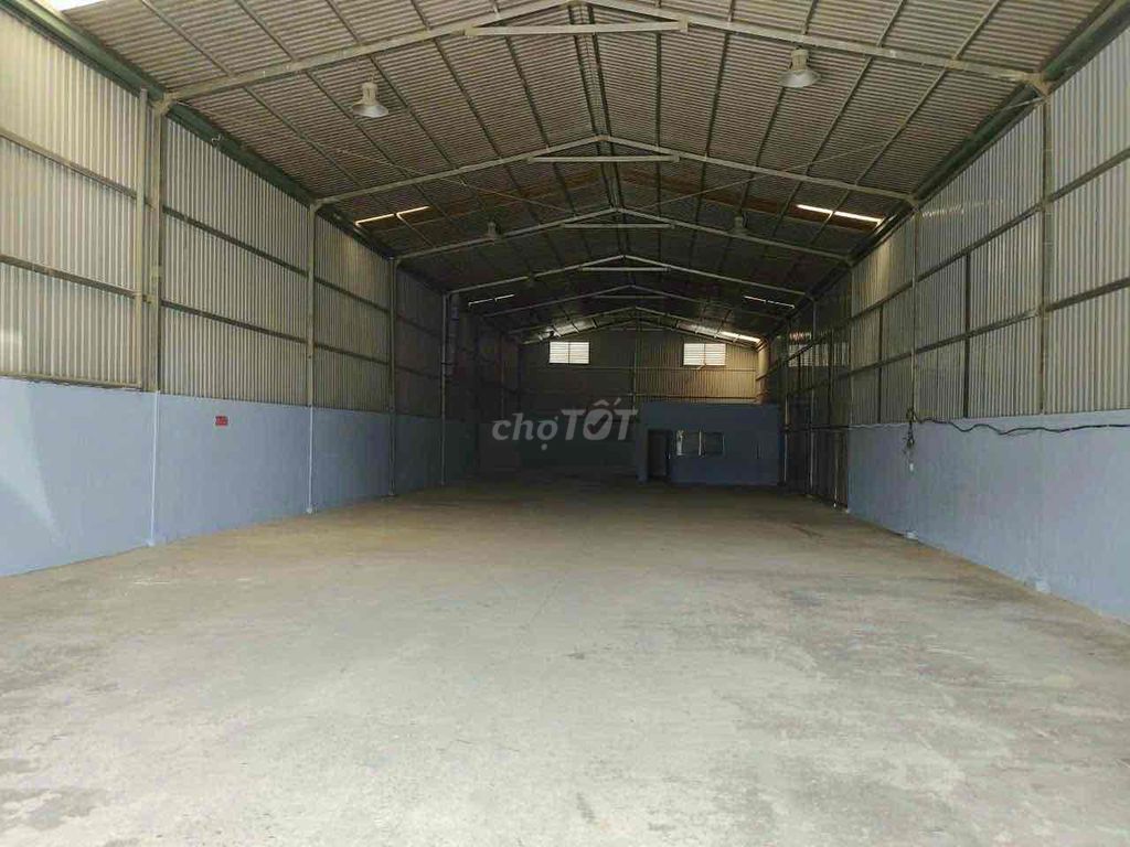 Cho thuê kho xưởng 1000m2 tại Hà Huy Giáp, Q12