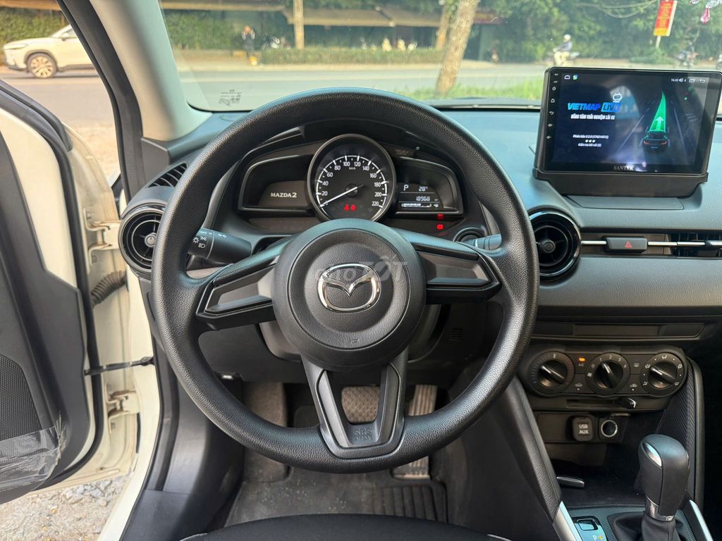 Mazda 2 AT sản xuất 2024, sơn nguyên bản 99%. Mua bán Ô tô tại Quận Long Biên Hà Nội được đăng bởi Long Biên Cars hình 15
