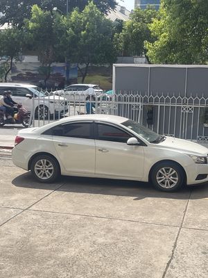 Cheverlet 2017 + màu trắng. Mua bán Ô tô tại Quận 12 Tp Hồ Chí Minh được đăng bởi vlog vvngoc