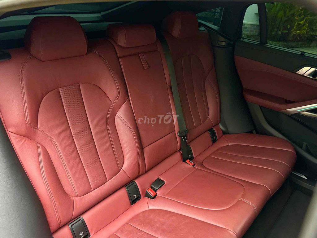 BMW_X6_xDrive40i_MSport Model 2023. Bank 90%. Mua bán Ô tô tại Quận 7 Tp Hồ Chí Minh được đăng bởi PHÁT ĐẠT LUXURY CAR hình 7