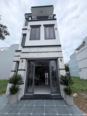 🔥 Nhà 99m² KDC 5 Sao 2 – 5PN – 4WC – Nhà đẹp ở ngay