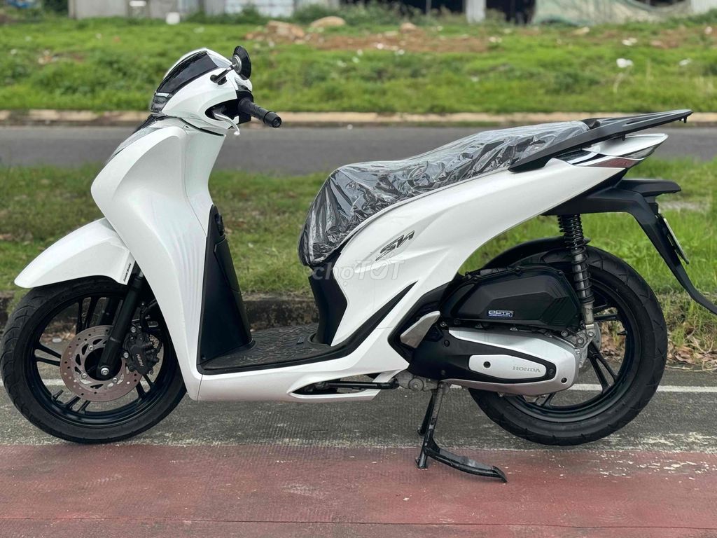 SH 125 đời 2021 màu trắng siêu mới 43E1-651.96