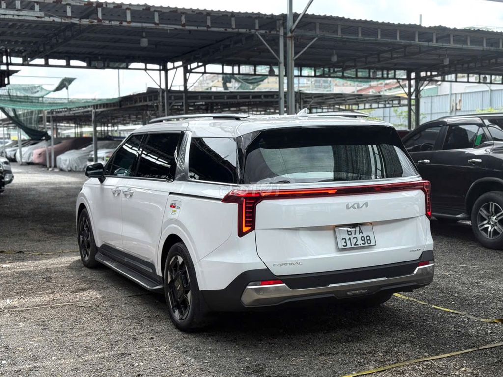 Kia Carnival 2024 2.2D Premium 8 chỗ - 72000 km. Mua bán Ô tô tại Quận Gò Vấp Tp Hồ Chí Minh được đăng bởi AN LÝ  hình 7