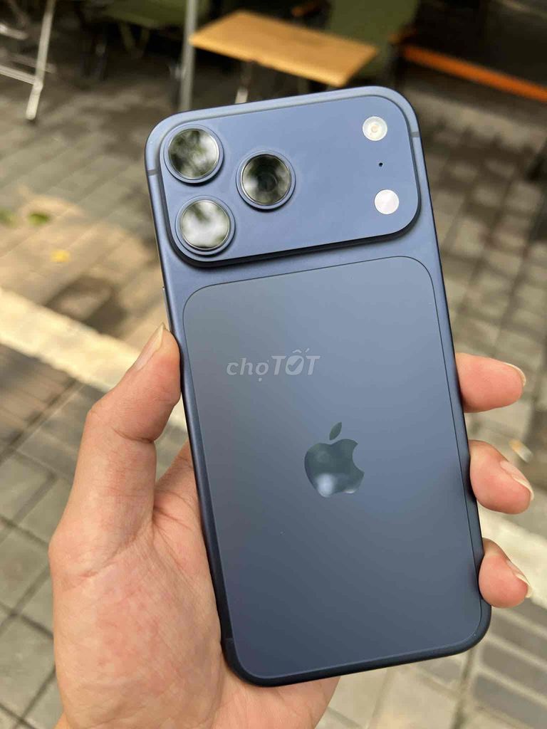 Apple iPhone 17 Pro Max 256GB. Mua bán Điện thoại tại Quận Đống Đa Hà Nội được đăng bởi Nguyễn Huy Dũng hình 1