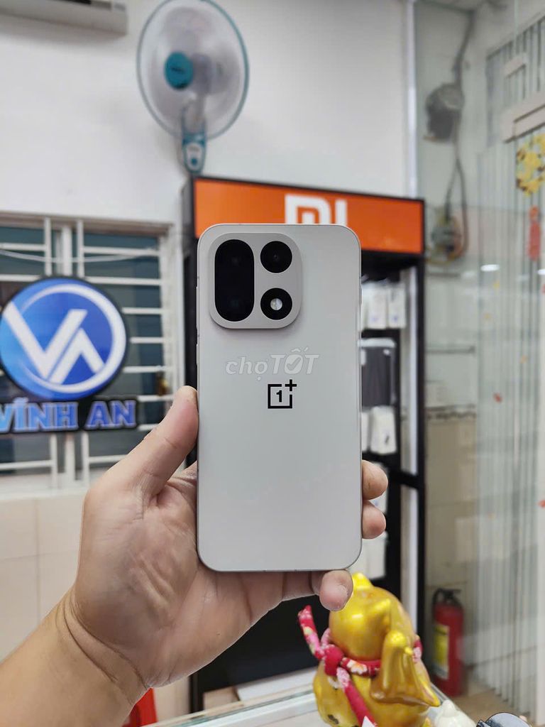 OnePlus 15 256GB TRẮNG. Mua bán Điện thoại tại Thành phố Thủ Đức Tp Hồ Chí Minh được đăng bởi Vĩnh An Mobile Thủ Đức hình 1