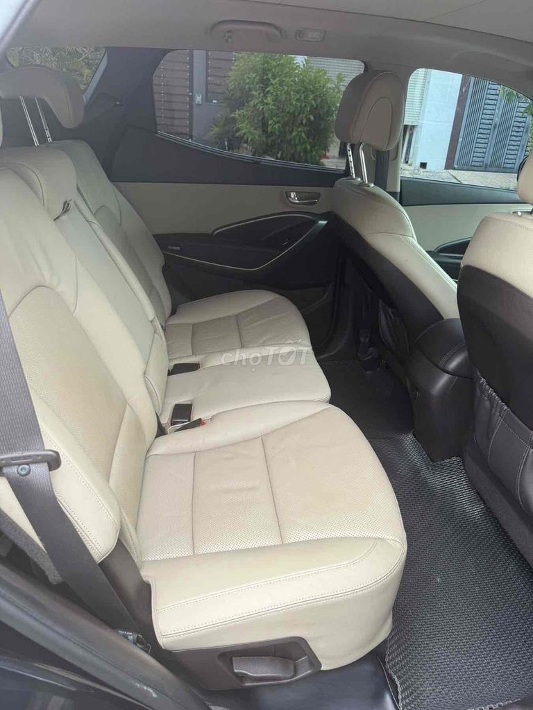 Hyundai Santa Fe 2018 2.4L 4WD - 63000 km. Mua bán Ô tô tại Quận 8 Tp Hồ Chí Minh được đăng bởi Thành Danh hình 12