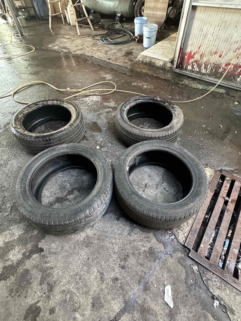 Ford Escape 2010 XLS 2.3 AT 4X2 - 10000 km. Mua bán Ô tô tại Thành phố Thủ Đức Tp Hồ Chí Minh được đăng bởi Nguyen Viet Bi hình 2