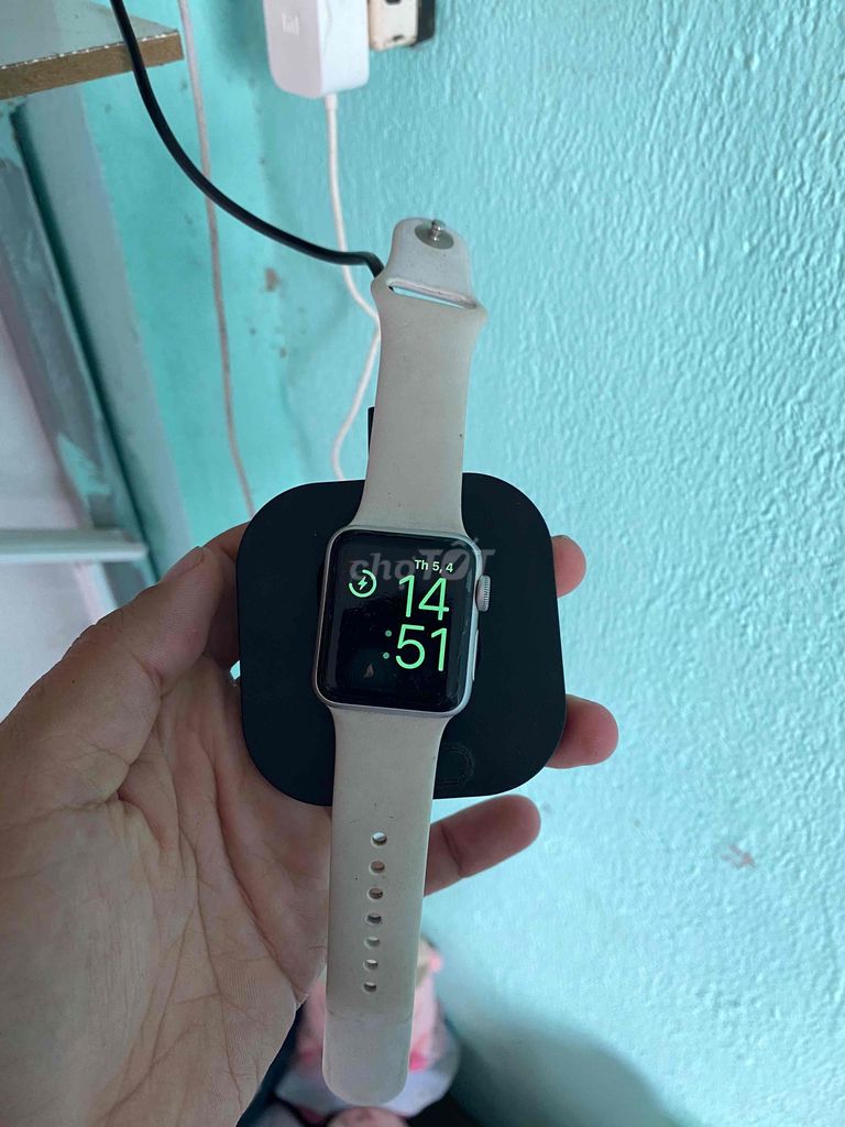 Apple Watch Series 3 Trắng. Mua bán Thiết bị đeo thông minh tại Thành phố Bà Rịa Bà Rịa - Vũng Tàu được đăng bởi Tuấn Anh hình 1