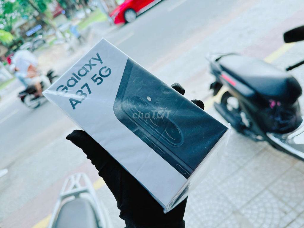 Samsung A37 128G Xám than VN new seal mới 100%. Mua bán Điện thoại tại Quận Hải Châu Đà Nẵng được đăng bởi Hoàng Anh Tuấn hình 1
